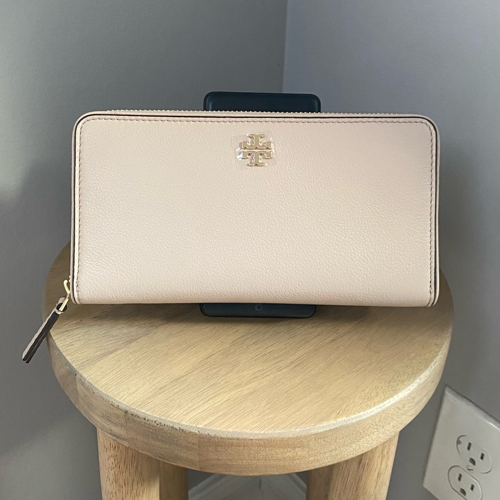 NWT Tory Burch Marsden Leather Zip Around Wallet Light Oak